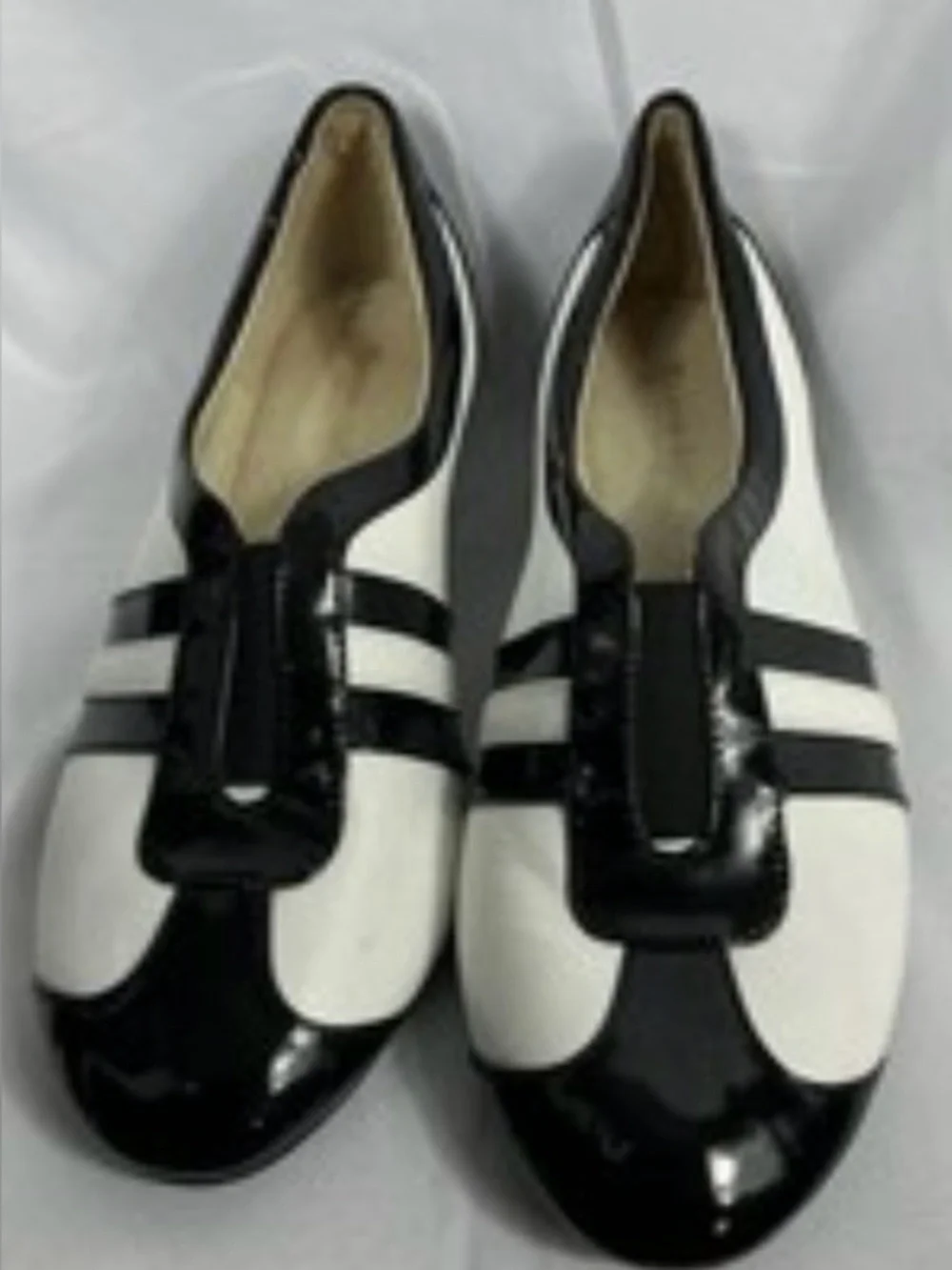 Taryn Rose Black &Cream Leather Slip-ons Travelers Shoes, Size 10 M